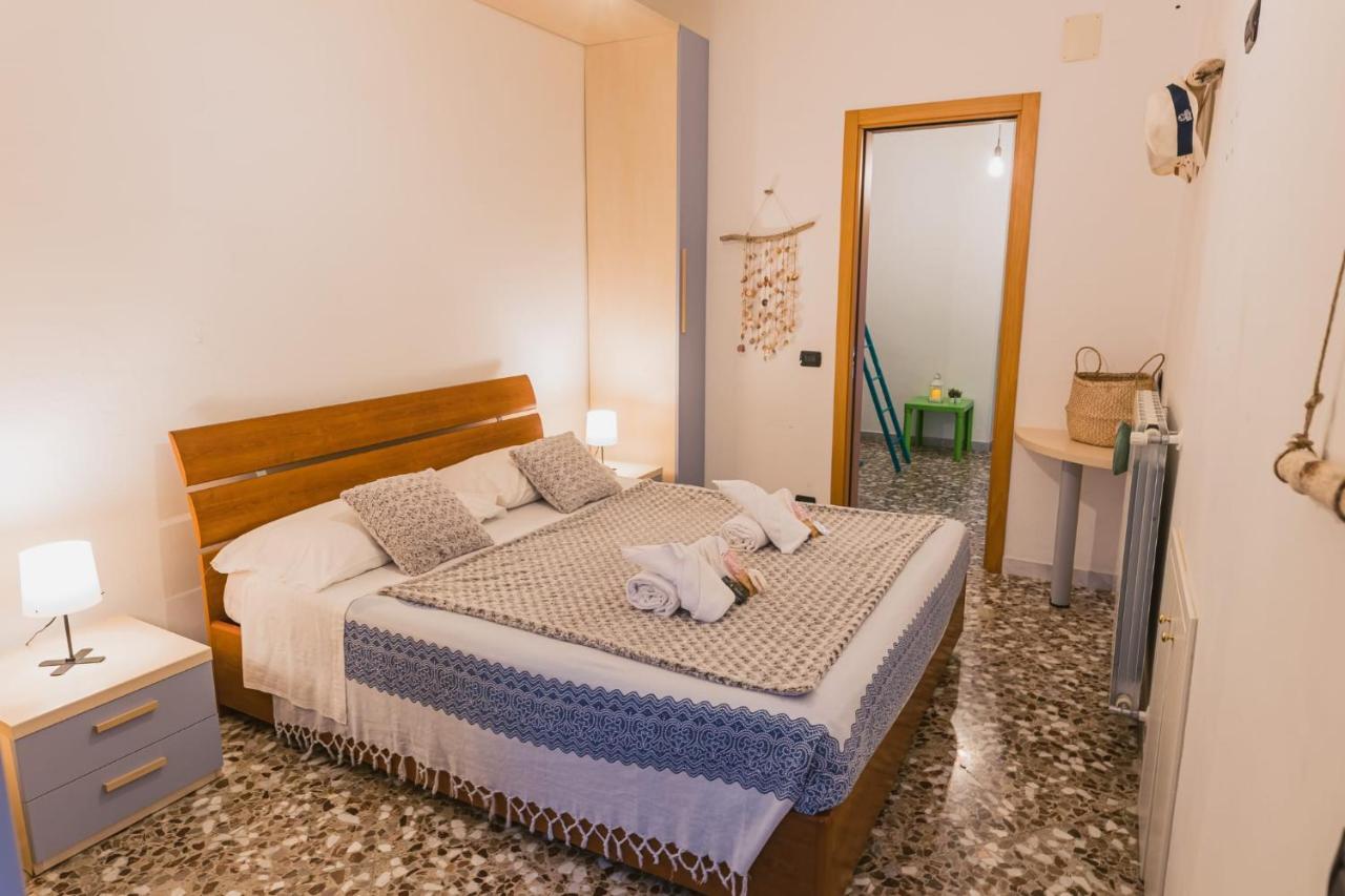Casa Vacanze Il Mare Tra I Tetti - Relaxing Terrace & Sea View Villa Monopoli Eksteriør billede